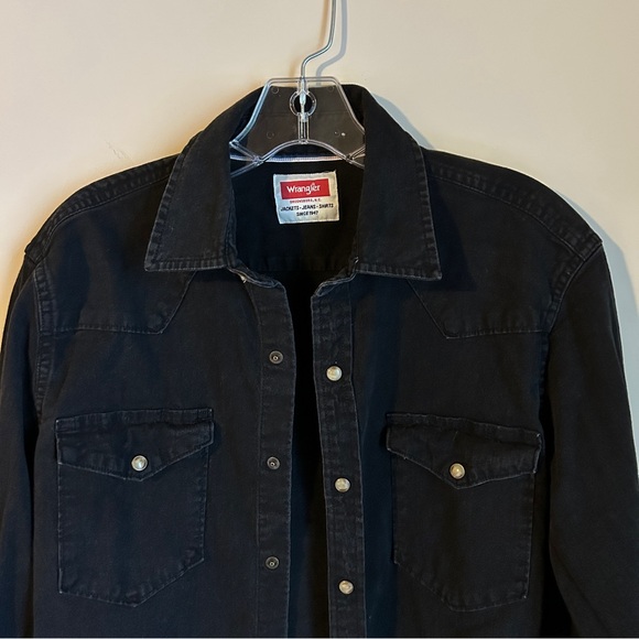 Wrangler Women's Black Denim Shirt - Picture 2 of 9